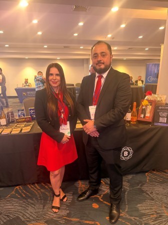 La gerente de la Promotora, Patricia Rojas posa en el evento